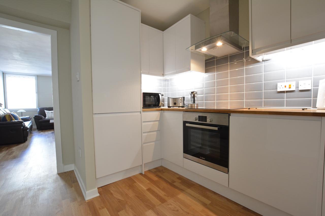 The West Bow, Old Town Apartment เอดินบะระ ภายนอก รูปภาพ